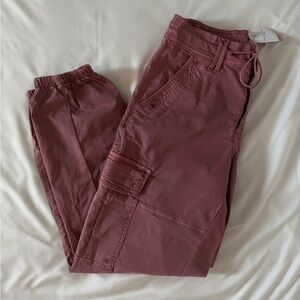 American Eagle Outfitters Women's Cargo Joggers in Dusty Rose